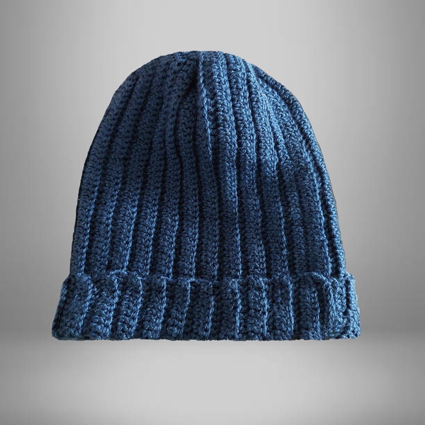 BONNET EN LAINE BLEU FONCE