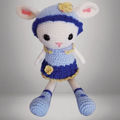 MOUTON BLANC/ YEUX DE SECURITE DES 3 ANS/ EN LAINE