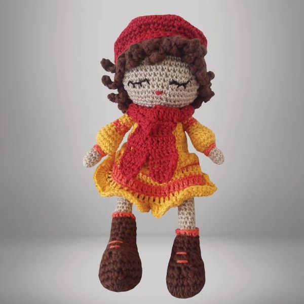 POUPEE AVEC BERET EN COTON