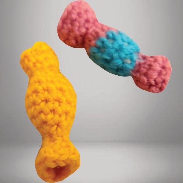 LOT DE DEUX BONBONS EN LAINE